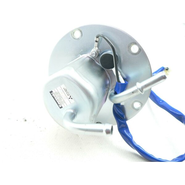 Kawasaki Z 800 D ZR800C Kraftstoffpumpe / fuel pump