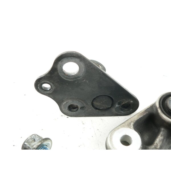 Suzuki GSF 1200 BANDIT WVA9 Motorhalterung Satz / engine holder set