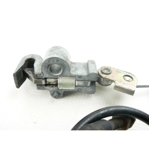 Honda VF 1000 F2 SC15 Sitzbank Verriegelung / seat lock