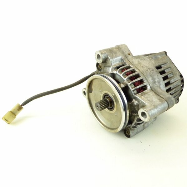 Yamaha YZF 750 R 4HN Lichtmaschine / generator