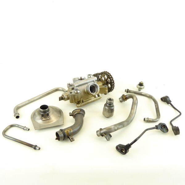 Honda VFR 750 F RC24 Ölpumpe / oilpump