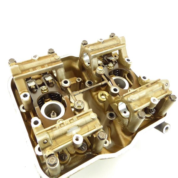 Honda VFR 750 F RC24 Zylinderkopf hinten / cylinder head rear