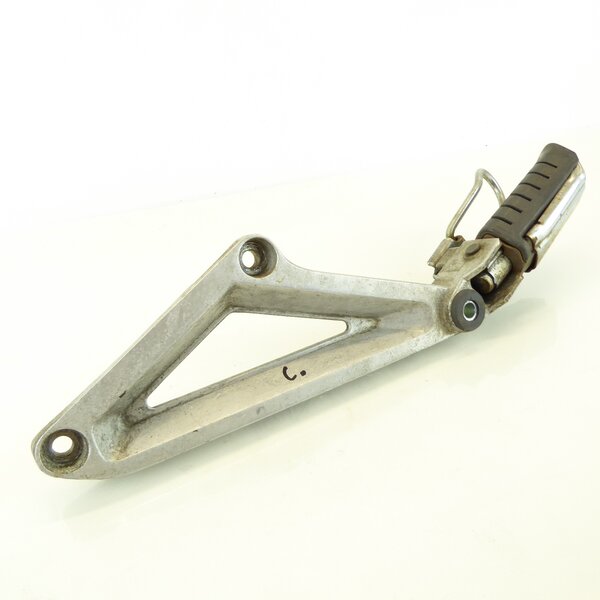 Honda VF 750 S RC07 (SABRE) Furastentrger links / step bracket left