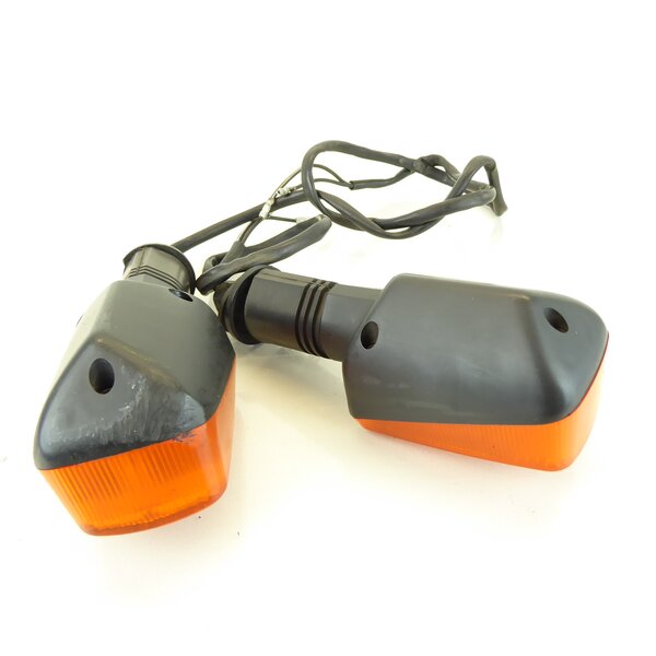Suzuki GS 500 E GM51B Blinker 2 Stück / turn signal lamp