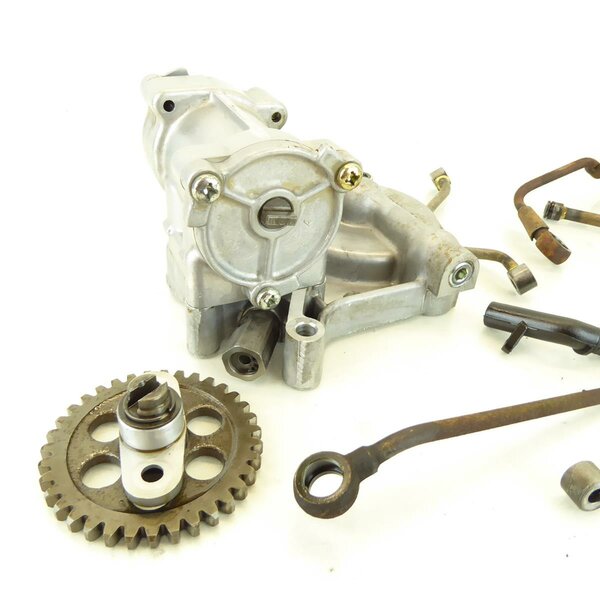 Kawasaki GPZ 900 R ZX900A lpumpe / oil pump