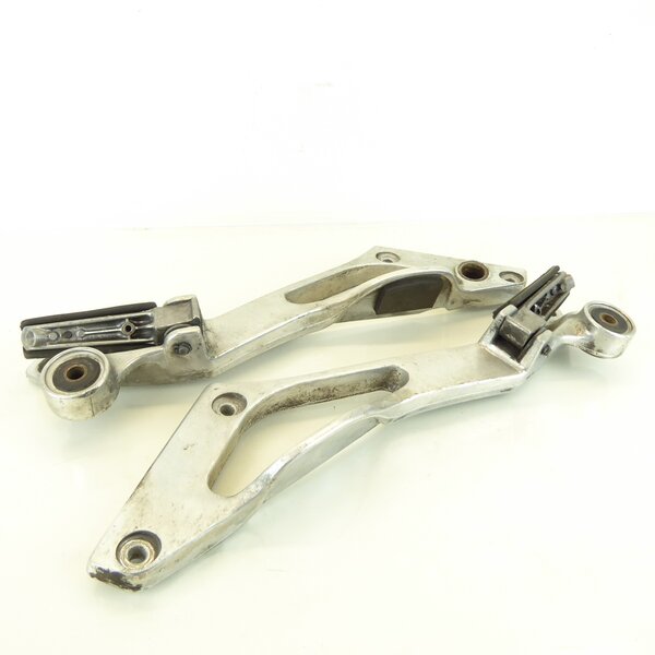 Yamaha TDM 850 3VD Furastenhalter links + rechts / footrest bracket set