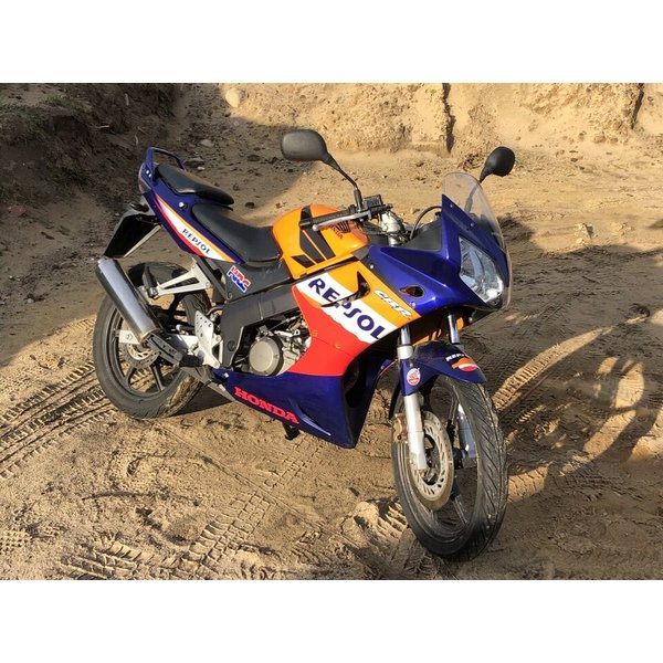 Honda CBR 125 R JC34 / 11741 km EZ: 01/2005