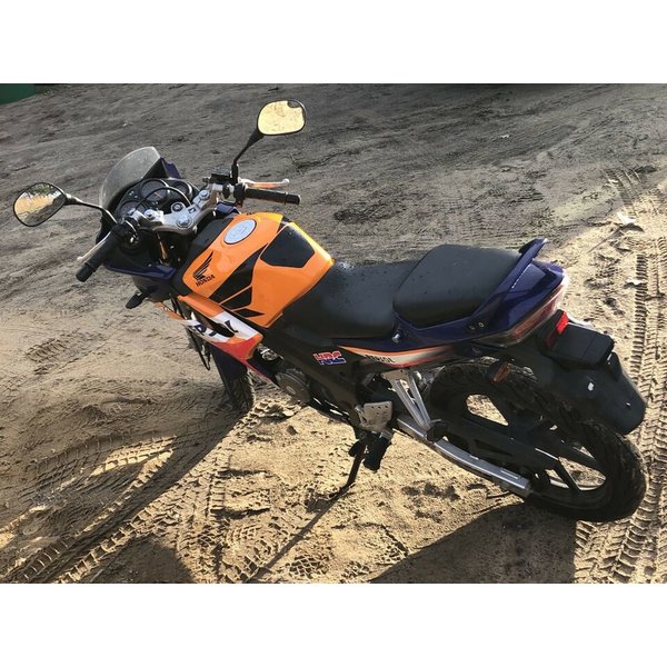 Honda CBR 125 R JC34 / 11741 km EZ: 01/2005