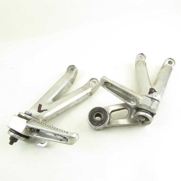 Yamaha YZF-R6 RJ03 Furasten Halterung Sozius Satz / step bracket set rear