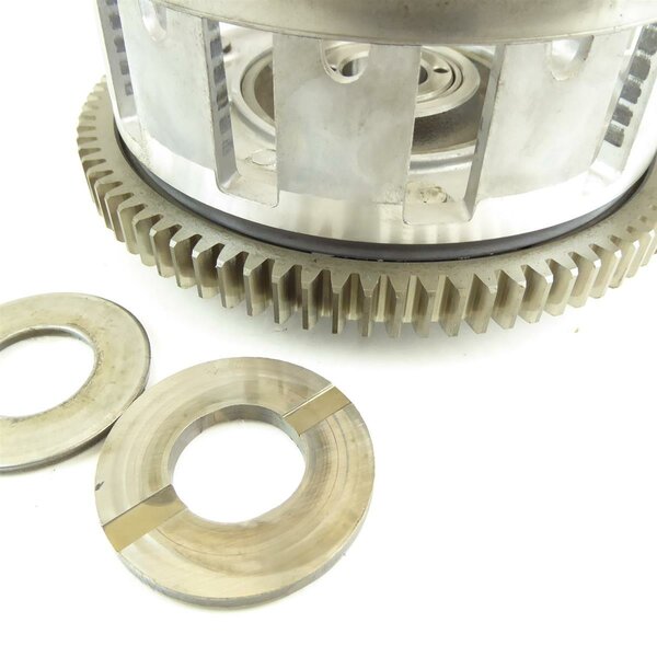 Yamaha YZF-R6 RJ03 Kupplungskorb / clutch basket