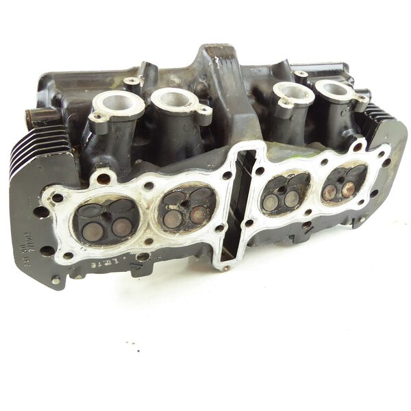 Suzuki GSX 550 E GN71D Zylinderkopf / cylinder head