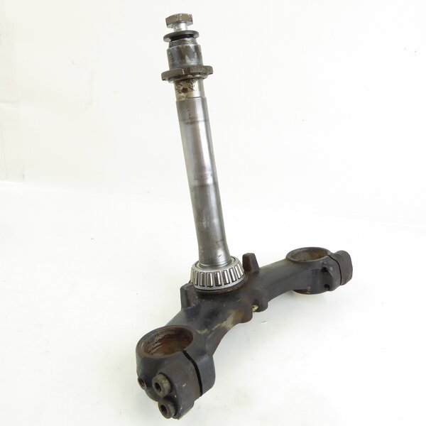 Suzuki GSX 550 E GN71D Gabelbrcke unten / lower steering stem