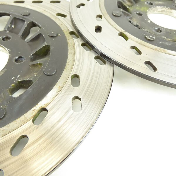 Suzuki GSX 550 E GN71D Bremsscheiben Satz 4,6 mm / brake disc set