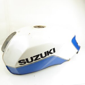 Suzuki GSX 550 E GN71D Kraftstofftank Benzintank / fuel tank