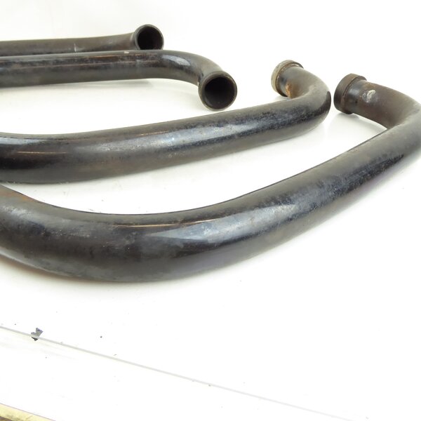 Suzuki GSX 550 E GN71D Krmmer Satz / exhaust pipe set