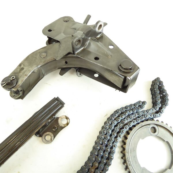 Honda VF 500 F PC12 Steuerkettenfhrung Steuerkettenspanner vorn / cam chain guide front