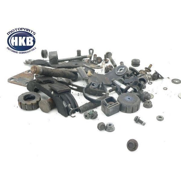 Yamaha SR 125 SE 10F Schrauben - Kleinteile Satz Fahrzeug / screw and small parts