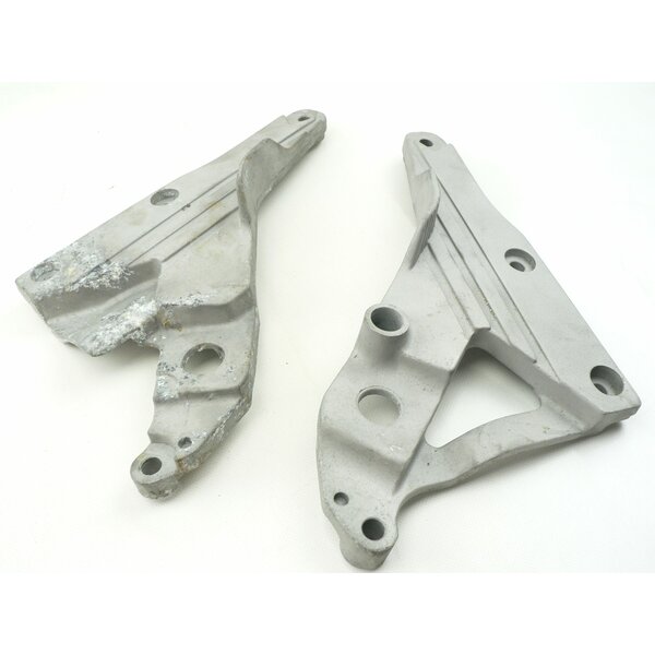 Yamaha XZ 550 11U Furastentrger links + rechts / mounting footpeg #2