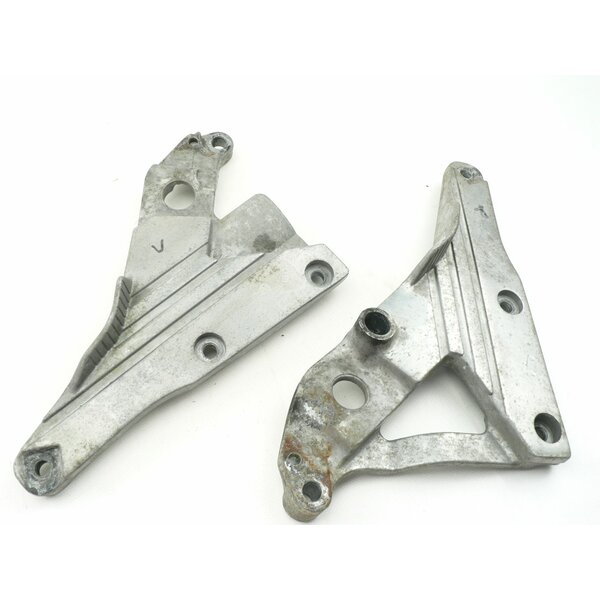 Yamaha XZ 550 11U Furastentrger rechts + links / mounting footpeg