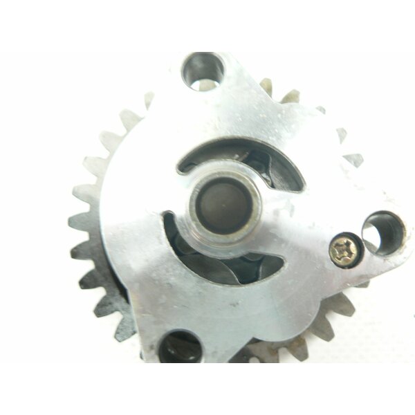 Suzuki GN 125 R NF41A lpumpe / oil pump #3