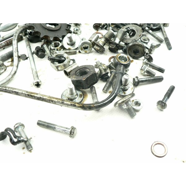 Hyosung GT 125 NAKED Schrauben Kleinteile Motor / screws sundries engine #2