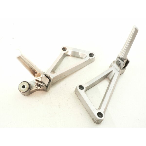 Daelim VJ 125 Roadwin Furastentrger Sozius rechts + links / mounting footpeg #2