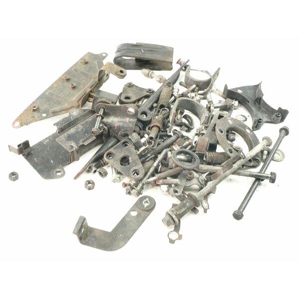 Suzuki GSX 250 E GJ53B Schrauben Kleinteile Fahrzeug / screws sundries