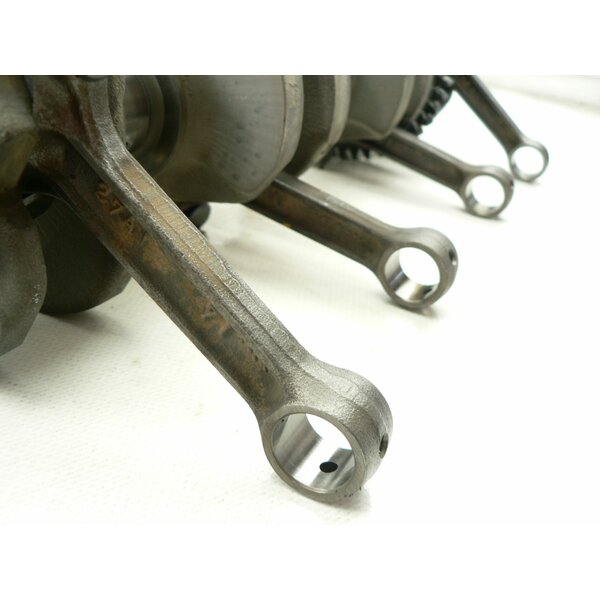 Suzuki GSX 600 F GN72B Kurbelwelle / crankshaft