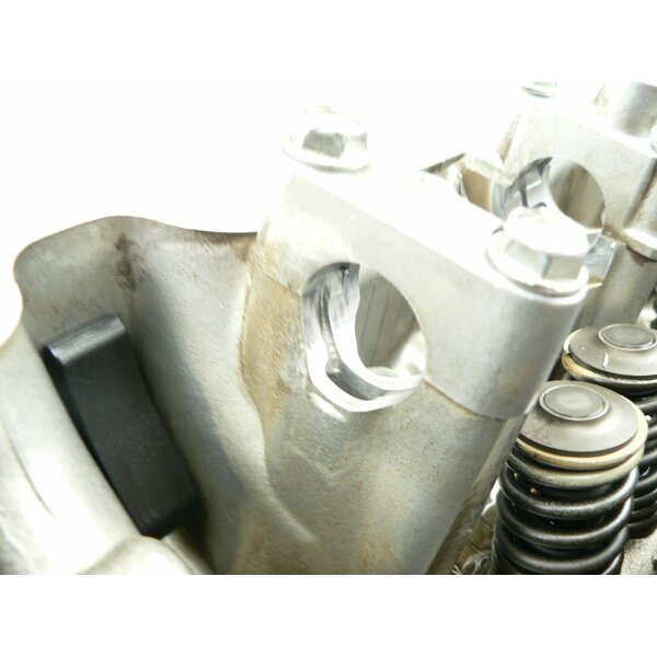 Suzuki GSX 600 F GN72B Zylinderkopf / cylinder head