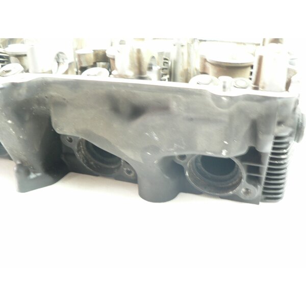 Suzuki GSX 600 F GN72B Zylinderkopf / cylinder head