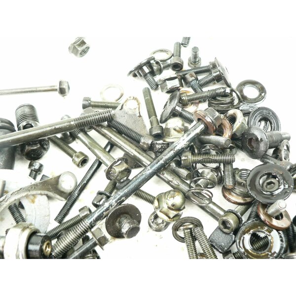 Suzuki GSX 600 F GN72B Schrauben Kleinteile Motor / screws sundries