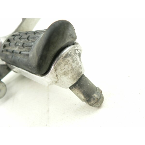 Honda CBR 600 F PC25 Fußrastenträger Fahrer links / mounting footpeg left