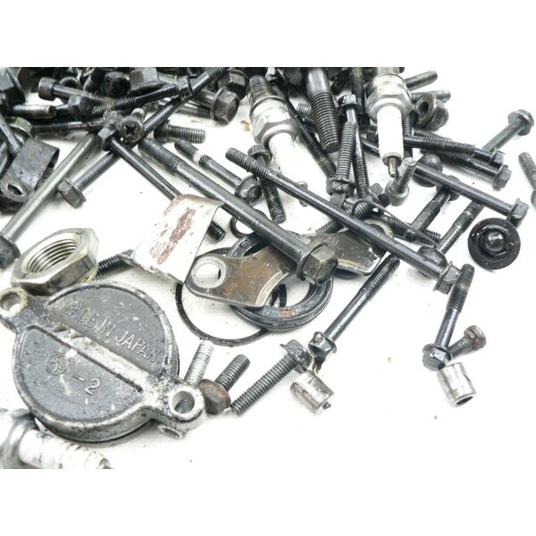 Kawasaki GPZ 550 A Uni Trak ZX550A Schrauben Kleinteile Motor / screws sundries